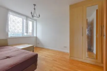 Property for Auction in Northamptonshire - Flat 409, Northampton House, Wellington Street, Northampton, Northamptonshire NN1 3NA