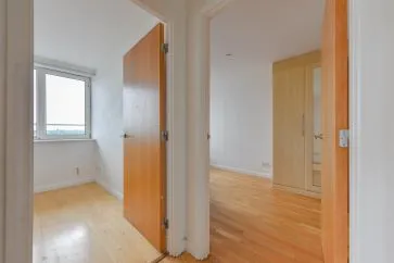 Property for Auction in Northamptonshire - Flat 409, Northampton House, Wellington Street, Northampton, Northamptonshire NN1 3NA