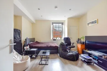 Property for Auction in Northamptonshire - 10 Gold Street, Northampton, Northamptonshire NN1 1RS