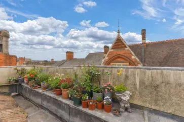 Property for Auction in Northamptonshire - 10 Gold Street, Northampton, Northamptonshire NN1 1RS