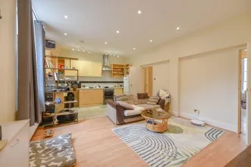 Property for Auction in Northamptonshire - 10 Gold Street, Northampton, Northamptonshire NN1 1RS