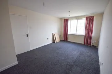 Property for Auction in Northamptonshire - 10 Elmwood Walk, Duston, Northampton, Northamptonshire NN5 6LU