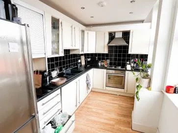 Property for Auction in Northamptonshire - Flat A5 South Building, Borough Shoe Factory, 25 Warmonds Hill, Higham Ferrers, Rushden, Northamptonshire NN10 8PQ