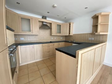 Property for Auction in North East - 14 Parkview Apartments, 323 Linthorpe Road, Middlesbrough, Cleveland TS1 4AL