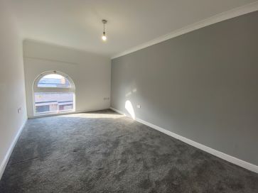 Property for Auction in North East - 14 Parkview Apartments, 323 Linthorpe Road, Middlesbrough, Cleveland TS1 4AL
