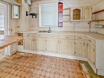Property for Auction in North East - 166 Hollyhill Gardens West, Stanley, County Durham DH9 6NU