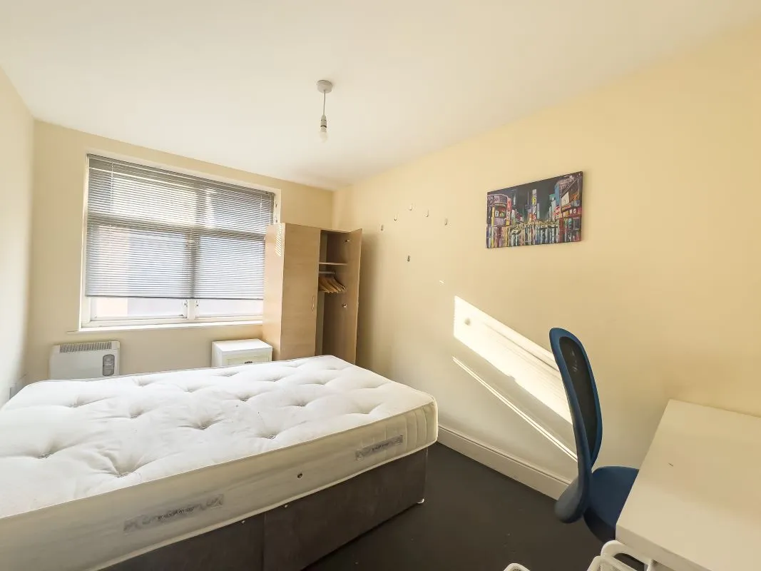 220-221 High Street West, Sunderland, Tyne and Wear, SR1 1TZ - Online Auctions