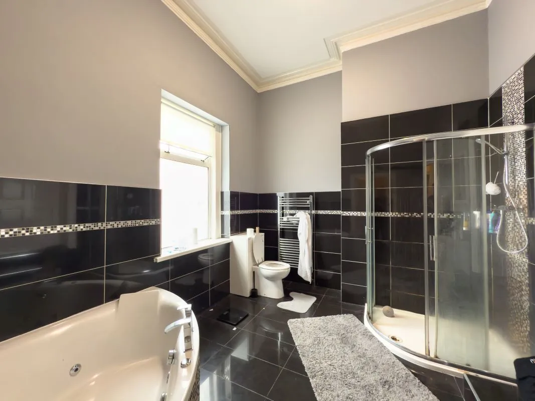 North Shields, Tyne And Wear, NE30 2HJ - Online Auctions