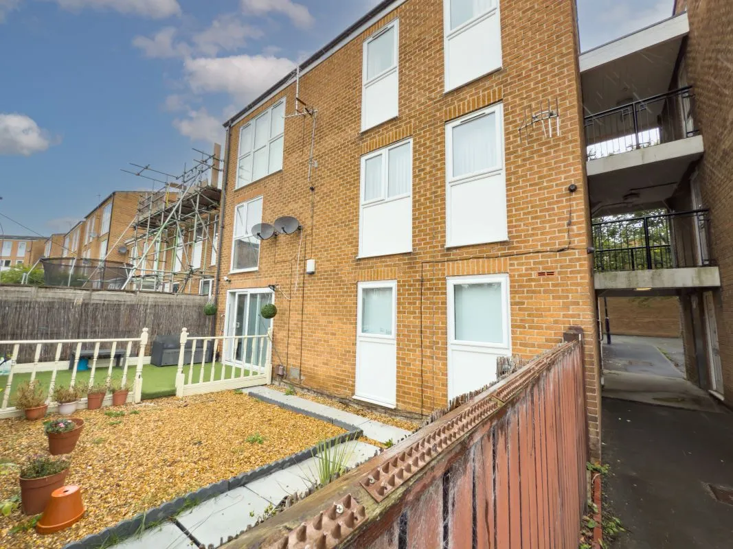 Washington, Tyne And Wear, NE38 0JG - Online Auctions