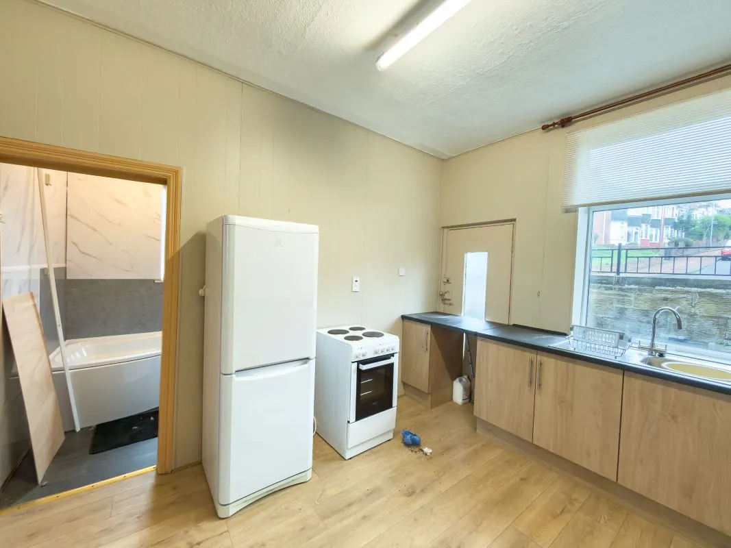 Gateshead, Tyne And Wear, NE8 3SE - Online Auctions