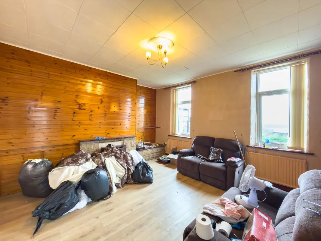Gateshead, Tyne And Wear, NE8 3SE - Online Auctions