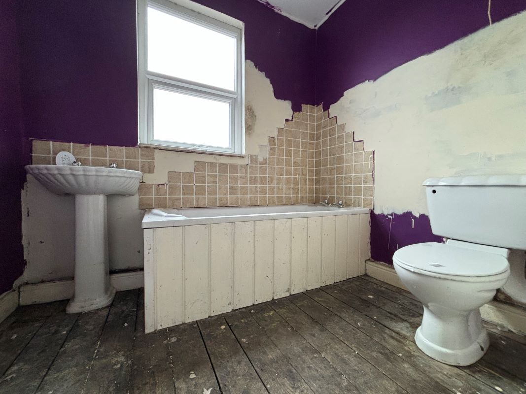 Hartlepool, Cleveland, TS25 1TX - Online Auctions