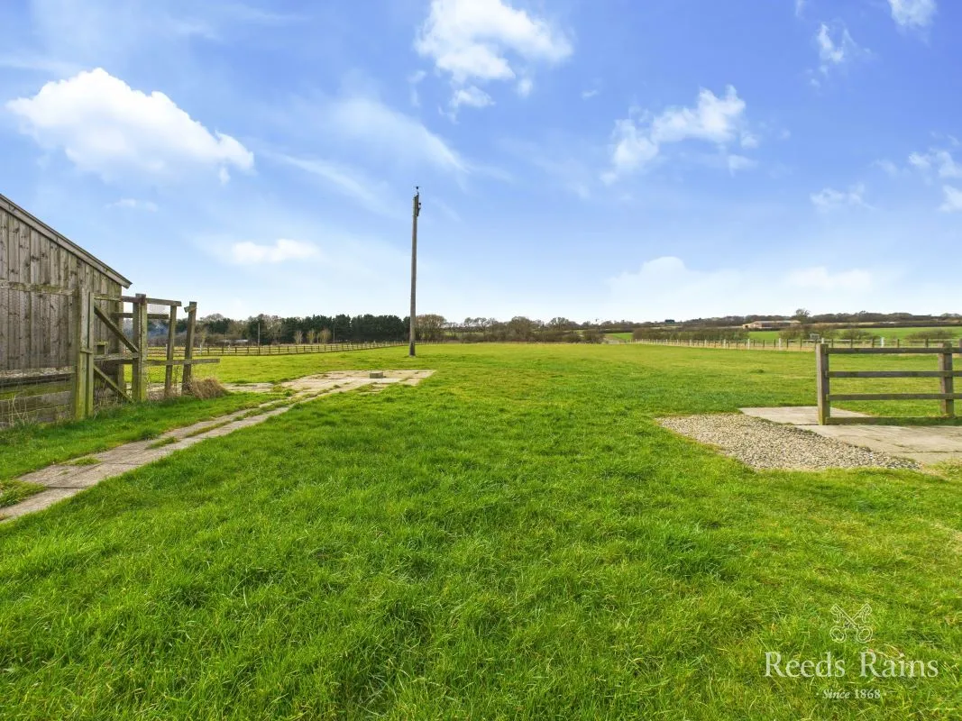 Sandy Leas Lane, Elton, Cleveland, TS21 1BS - Online Auctions