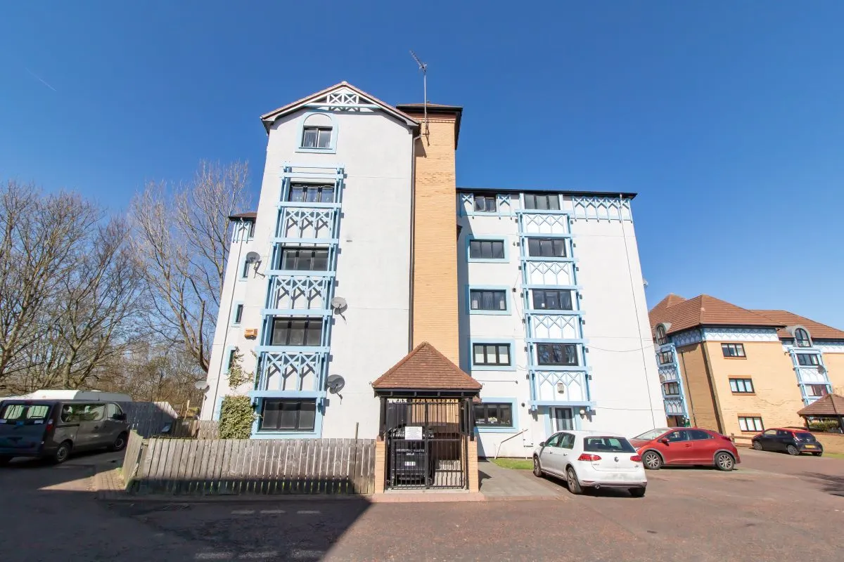 Newcastle upon Tyne, Tyne and Wear, NE3 2JU - Online Auctions