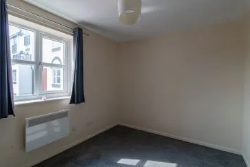 Property for Auction in North East - 35 Foundry Court, Newcastle upon Tyne, Tyne and Wear NE6 1UG