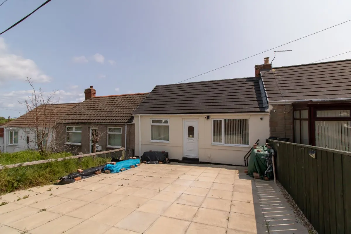 Grants Houses, Peterlee, County Durham, SR8 3TA - Online Auctions