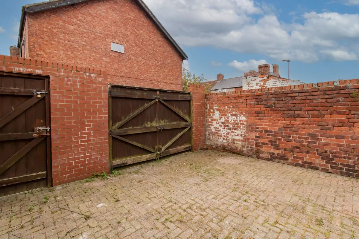 Ashington, Northumberland, NE63 8HG - Online Auctions