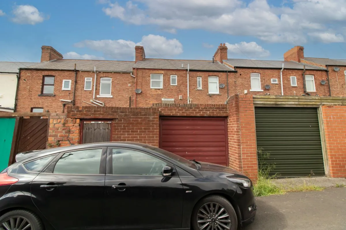 Houghton le Spring, Tyne And Wear, DH4 7DT - Online Auctions