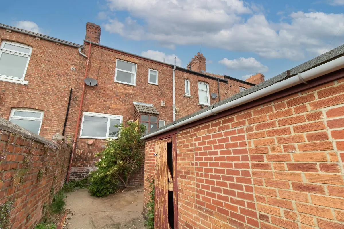 Houghton le Spring, Tyne And Wear, DH4 7DT - Online Auctions