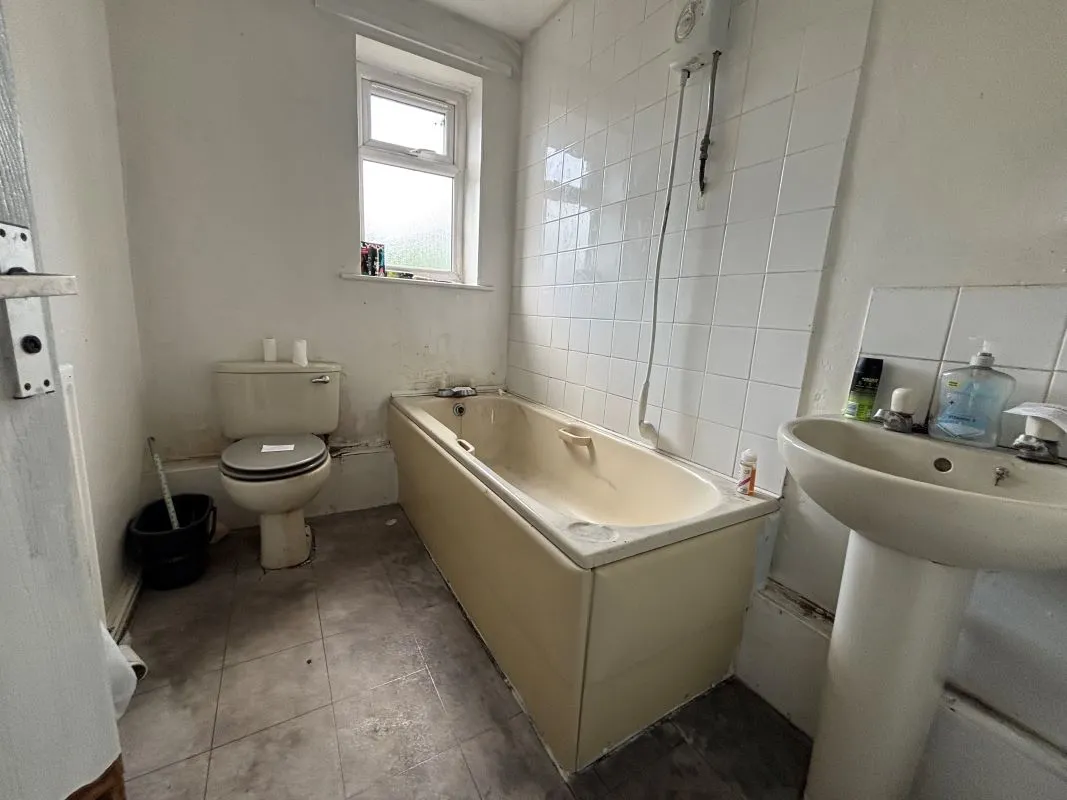 Hartlepool, Cleveland, TS25 3JF - Online Auctions