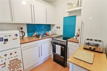 Property for Auction in North East - Flat 4, Deuchar House, 158 Sandyford Road, Newcastle upon Tyne NE2 1XG