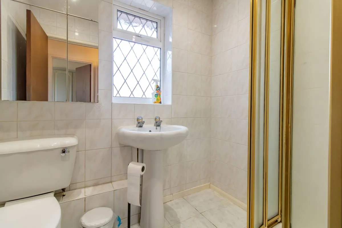 Newcastle upon Tyne, Tyne and Wear, NE15 8TA - Online Auctions