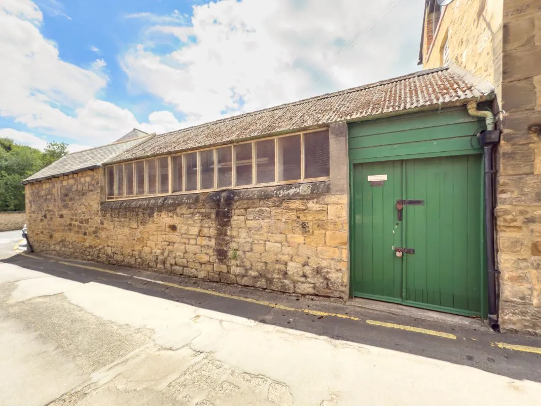 Morpeth, Northumberland, NE61 1PJ - Online Auctions