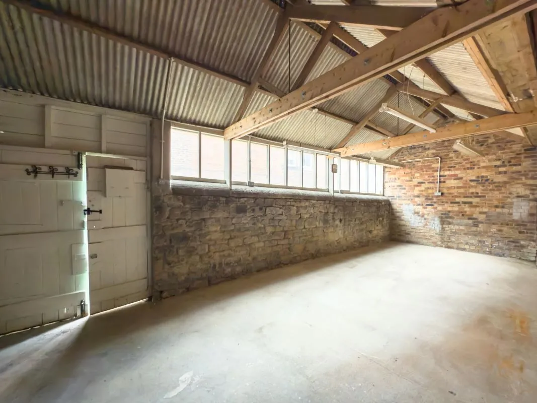 Morpeth, Northumberland, NE61 1PJ - Online Auctions