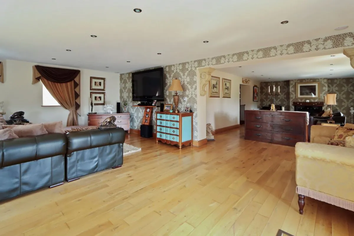 Bowburn, Durham, County Durham, DH6 5NQ - Online Auctions