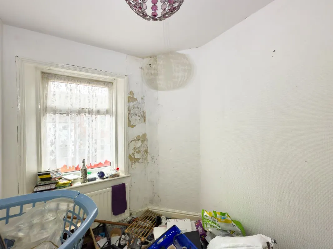 Gateshead, Tyne And Wear, NE8 1RJ - Online Auctions