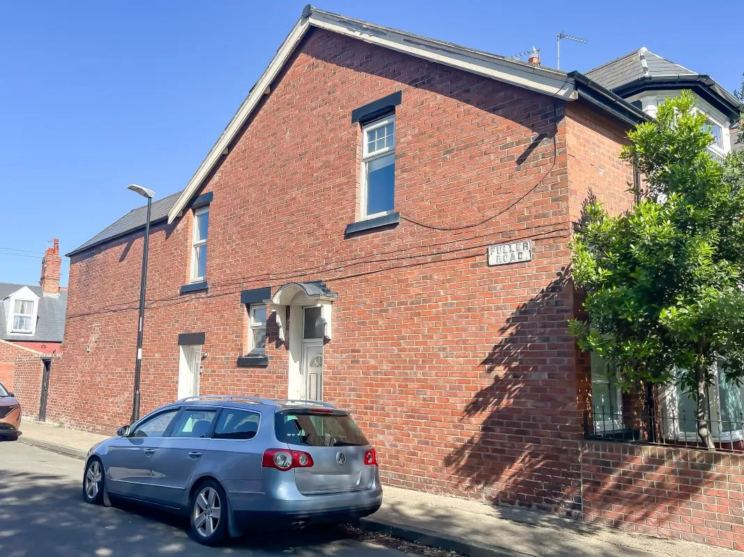 Sunderland, Tyne and Wear, SR2 8SF - Online Auctions