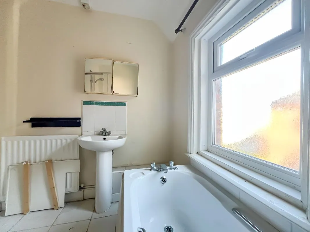 Sunderland, Tyne and Wear, SR2 8SF - Online Auctions