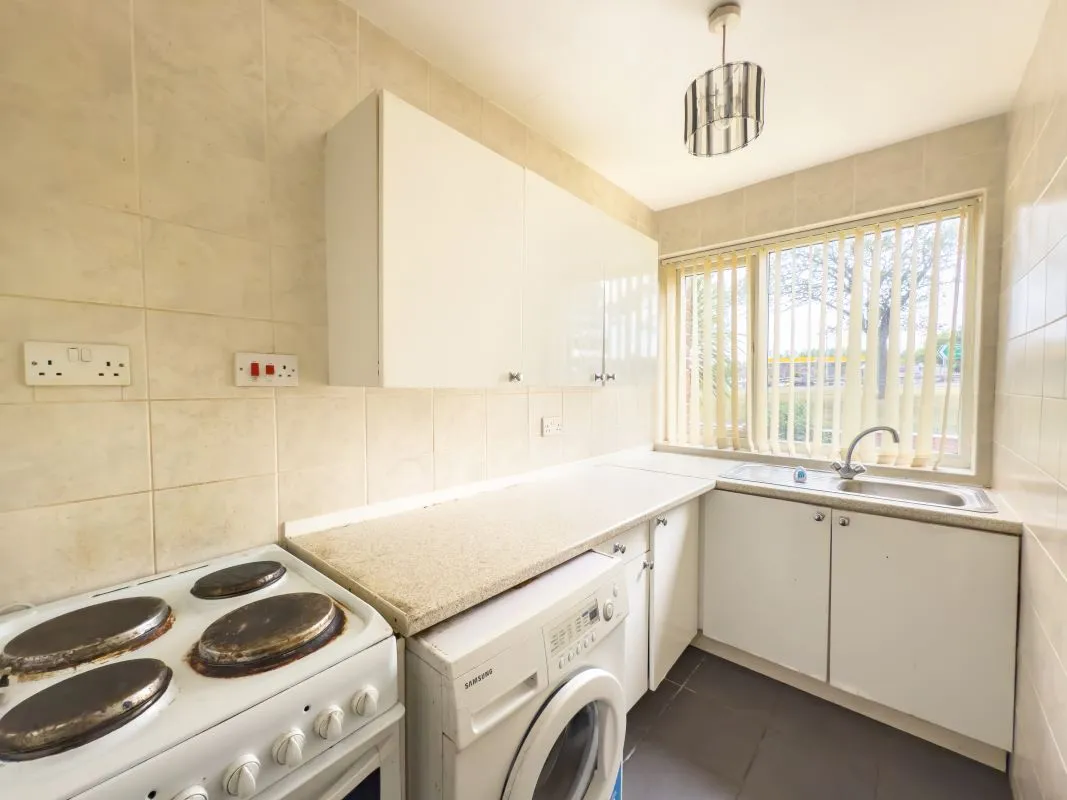 Gateshead, Tyne And Wear, NE10 8AH - Online Auctions