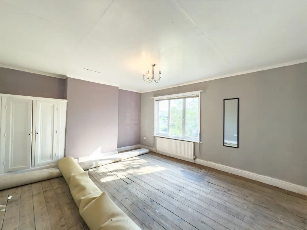 Hetton-Le-Hole, Houghton le Spring, Tyne And Wear, DH5 9DJ - Online Auctions
