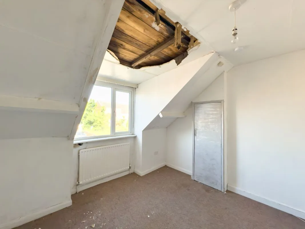 Hetton-Le-Hole, Houghton le Spring, Tyne And Wear, DH5 9DJ - Online Auctions