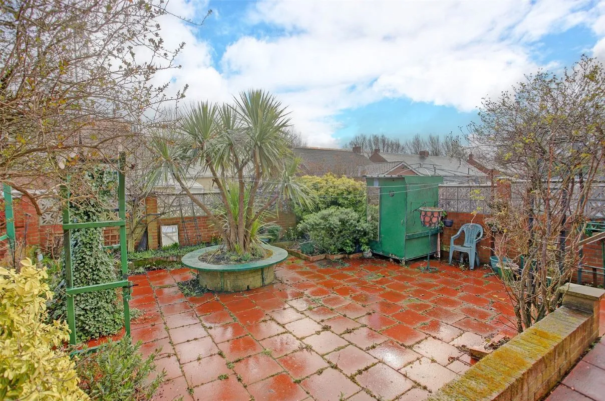 Newcastle upon Tyne, Tyne and Wear, NE6 4HY - Online Auctions