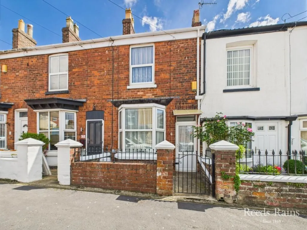 Bridlington, North Humberside, YO15 3DU - Online Auctions
