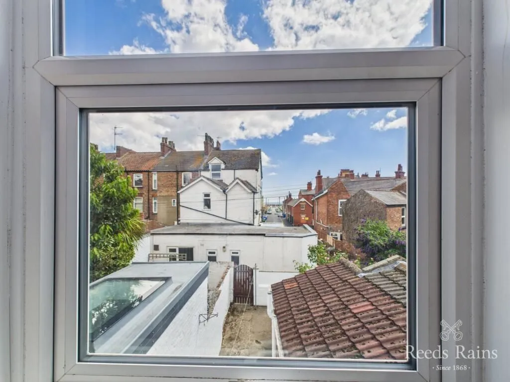 Bridlington, North Humberside, YO15 3DU - Online Auctions