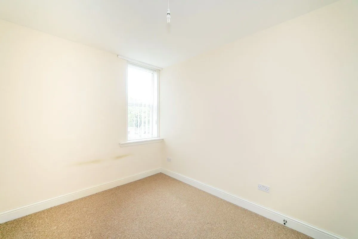 Crawcrook, Ryton, Tyne And Wear, NE40 4TX - Online Auctions