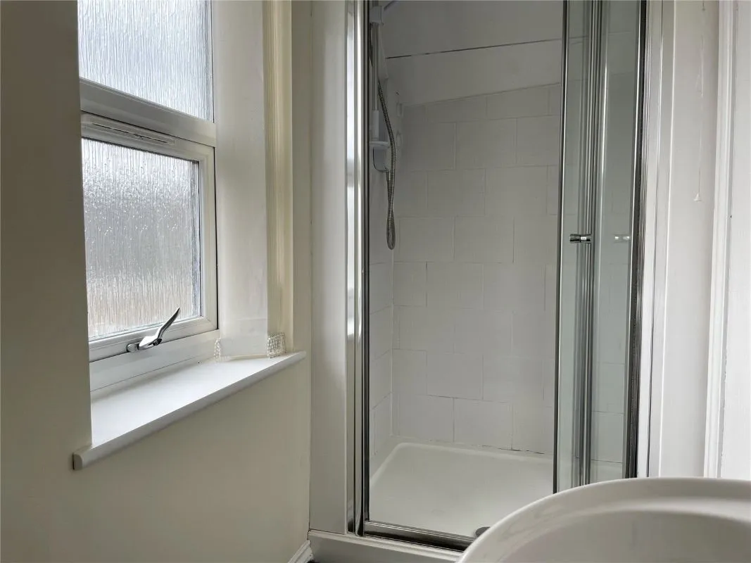 Crawcrook, Ryton, Tyne And Wear, NE40 4TX - Online Auctions
