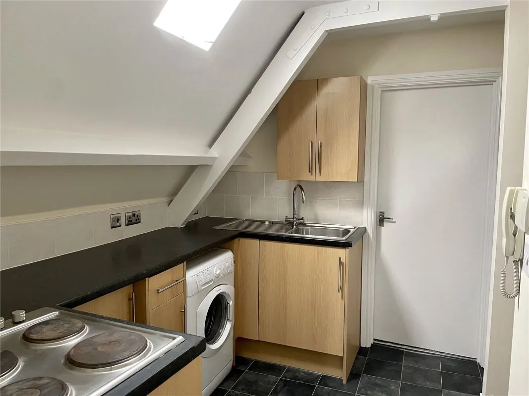 Crawcrook, Ryton, Tyne And Wear, NE40 4TX - Online Auctions