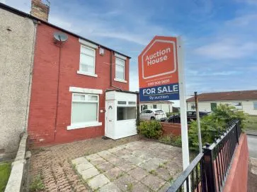 Property for Auction in North East - 32 Lynwood Avenue, Newbiggin-By-The-Sea, Northumberland NE64 6JF