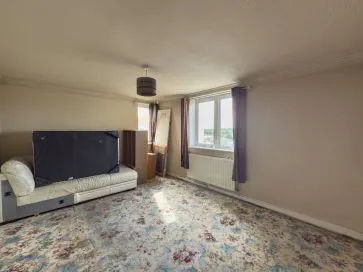 Property for Auction in North East - 32 Ewart Court, Newcastle upon Tyne, Tyne and Wear NE3 2LB