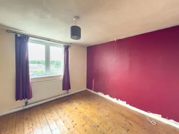 Property for Auction in North East - 32 Ewart Court, Newcastle upon Tyne, Tyne and Wear NE3 2LB