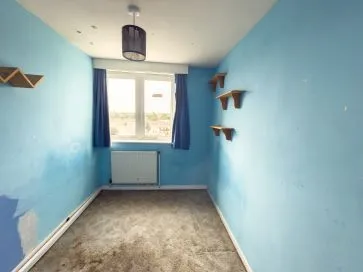 Property for Auction in North East - 32 Ewart Court, Newcastle upon Tyne, Tyne and Wear NE3 2LB