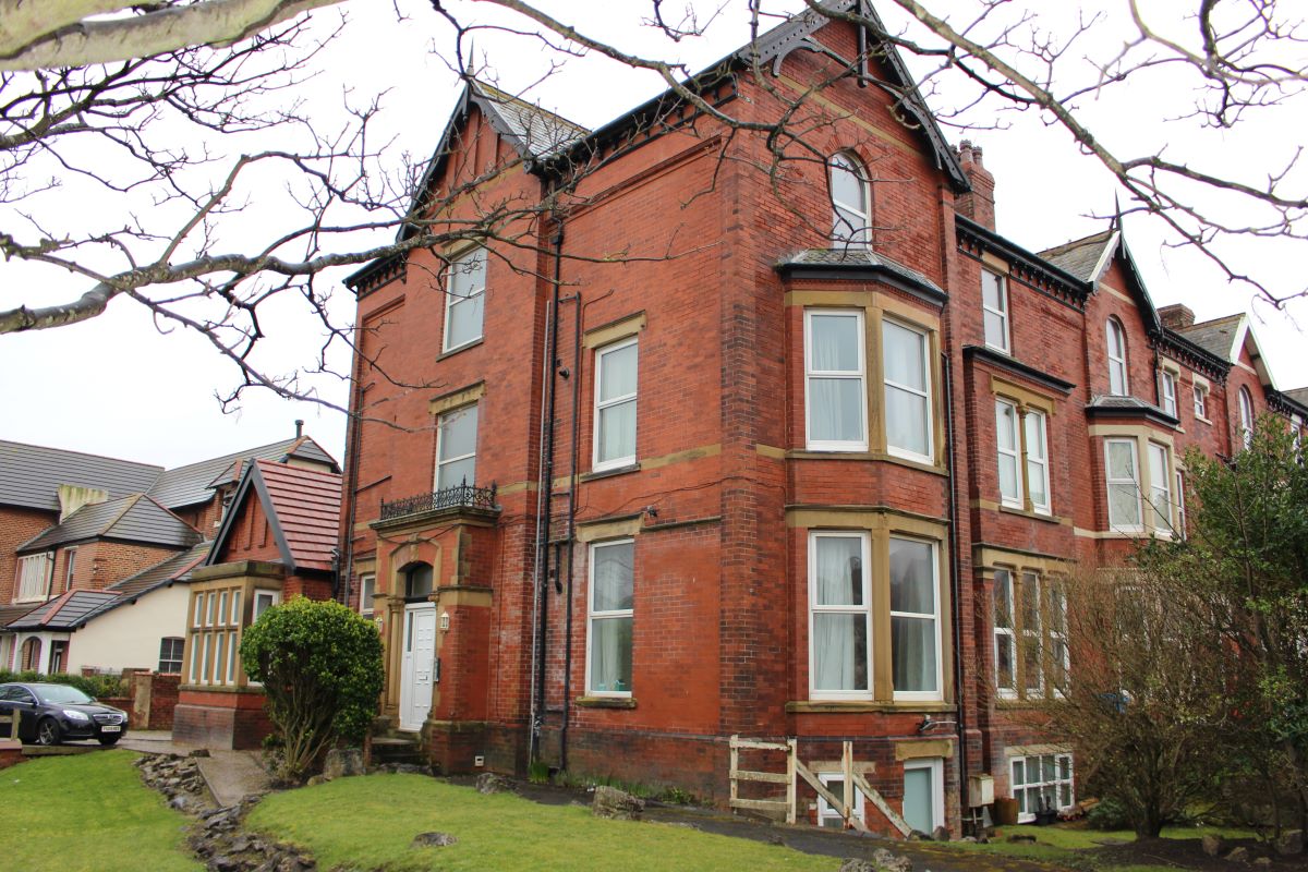 Lytham St Annes, Lancashire, FY8 1NE - Online Auctions