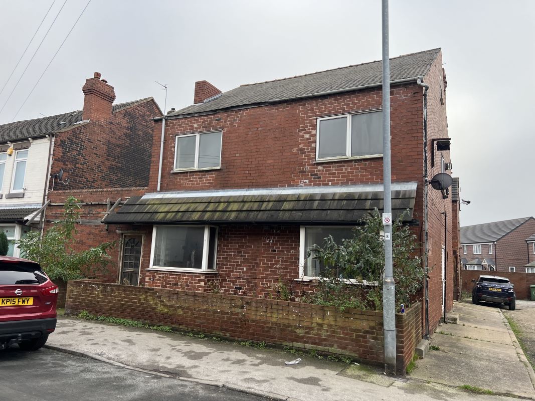 Mill Lane, South Kirkby, Pontefract, West Yorkshire, WF9 3EZ - Online Auctions