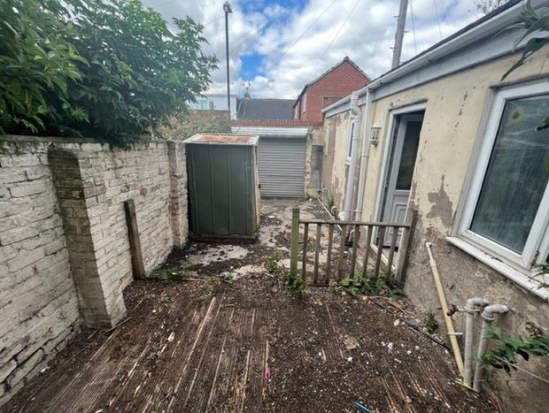 Sunderland, Tyne and Wear, SR4 6EU - Online Auctions