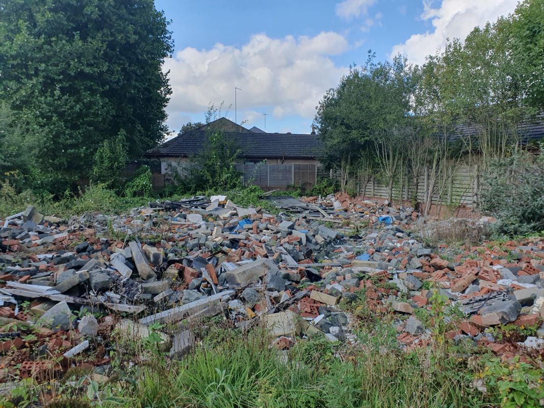 West Riding Cottage, Rawmarsh Hill, Rotherham, South Yorkshire, S62 6EX - Online Auctions