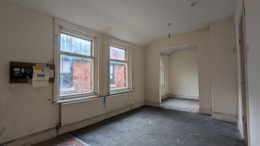 Property for Auction in North West - 42 Hull Road, Blackpool, Lancashire FY1 4QB
